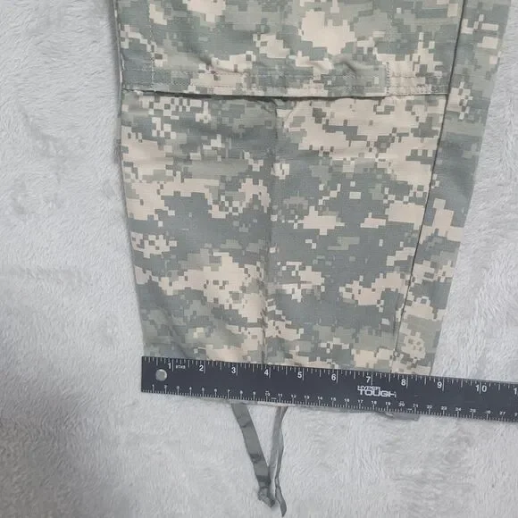 US Army ACU Cargo Pants Mens Medium Regular Green Camo Ripstop Made In USA - Picture 4 of 16